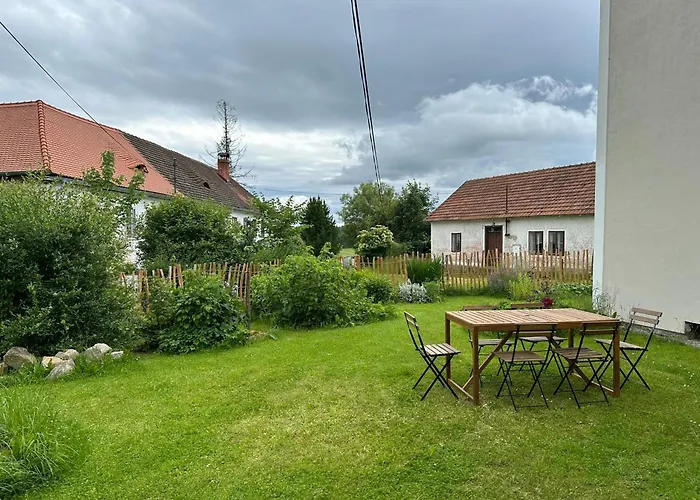 Hodnov 17 Séjour à la campagne *